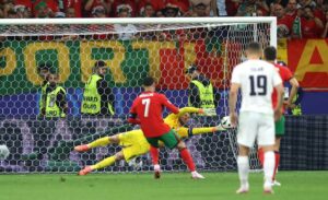 Bồ Đào Nha vs Slovenia (02:00 – 02/07) | Xem lại trận đấu