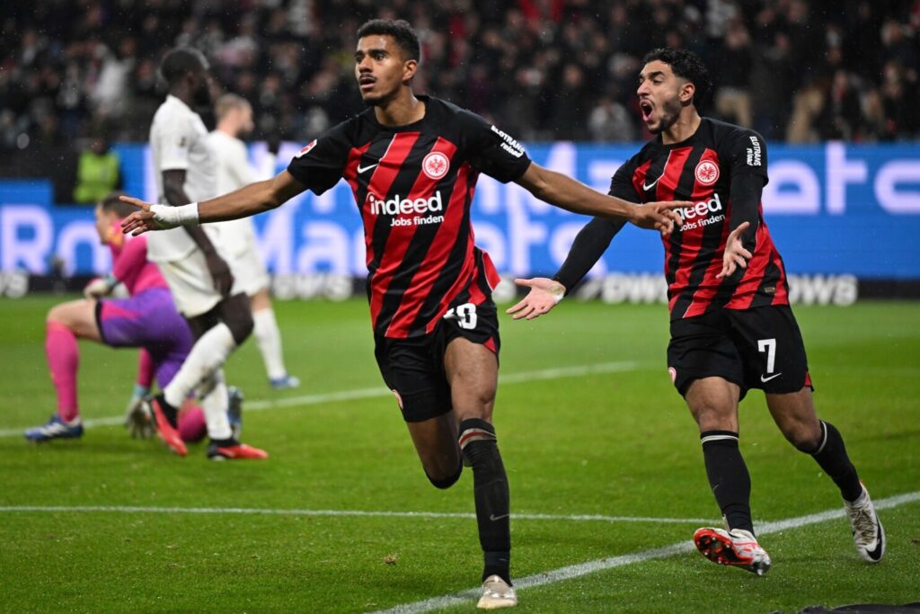 nhan-dinh-soi-keo-roma-vs-frankfurt-luc-03h00-ngay-31-1-2025-1