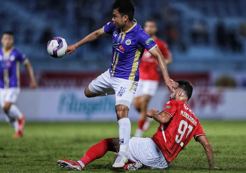 cau thu duc huy sinh nam bao nhieu